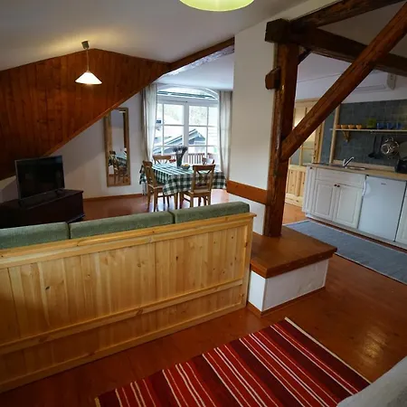 Martin's Hidden Garden Apartman *